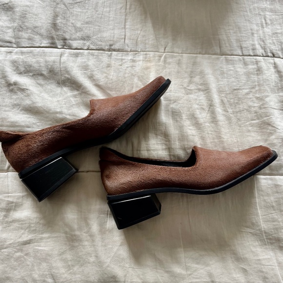 Toffee Calf Skin Bare Loafer - Worn Once - Sz 10 - Picture 1 of 9